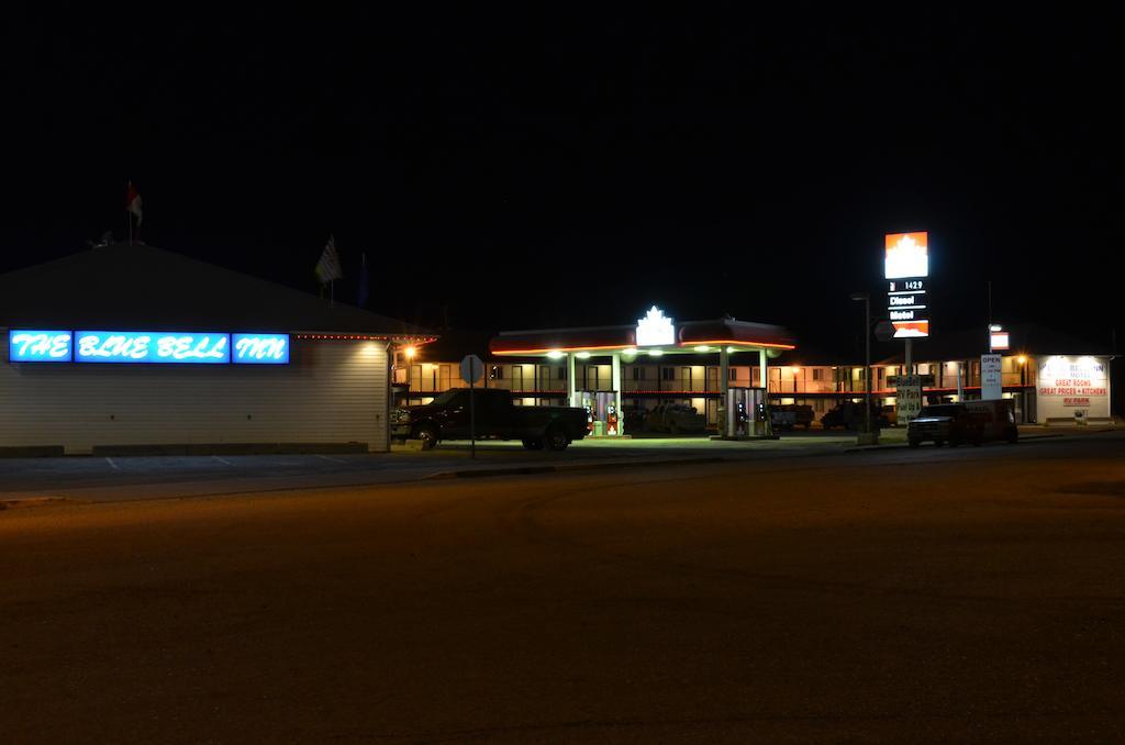 Blue Bell Inn Fort Nelson Exterior photo